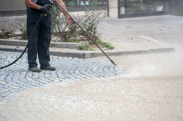 Best Restaurant Pressure Washing  in Comstock Northwest, MI